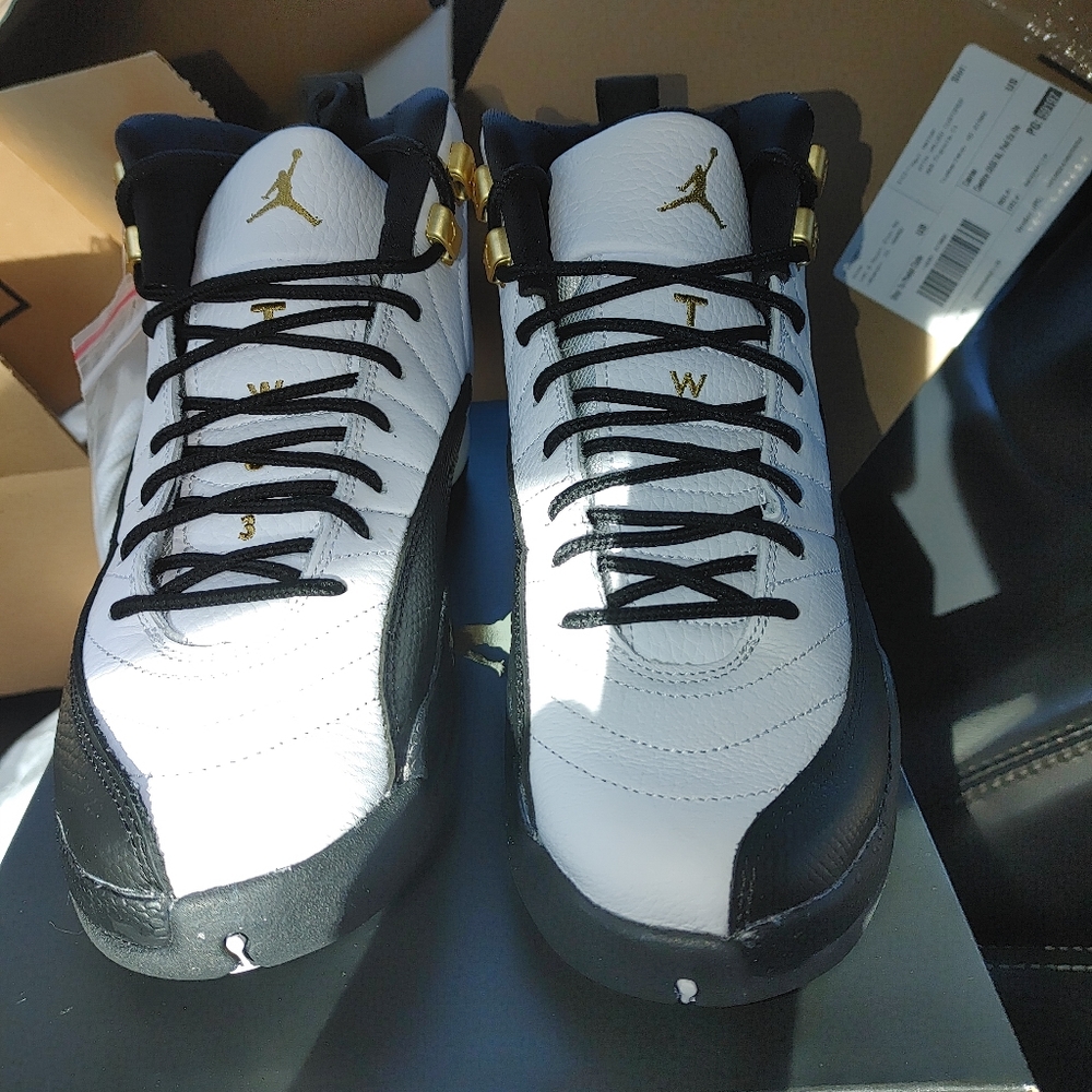 Jordan 12 royalty size 7y womens 8.5